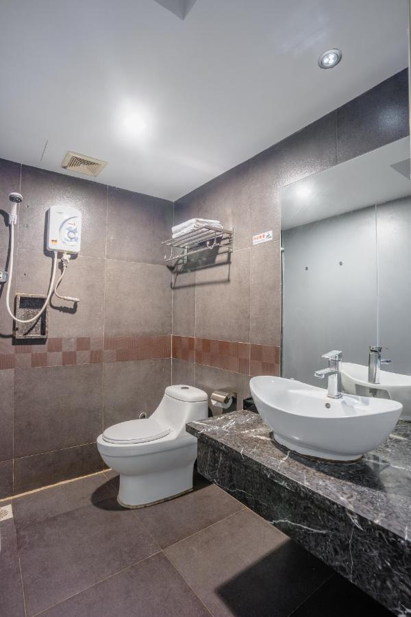 Euro Rich Hotel Melaka Ngoại thất bức ảnh